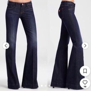 Like new- Guess Brittney Flare Jeans- size 26